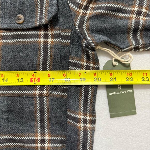 Mutual Weave Men's Long Sleeve Button Charcoal Shadow Plaid Shirt Size Small NWT - Picture 8 of 9
